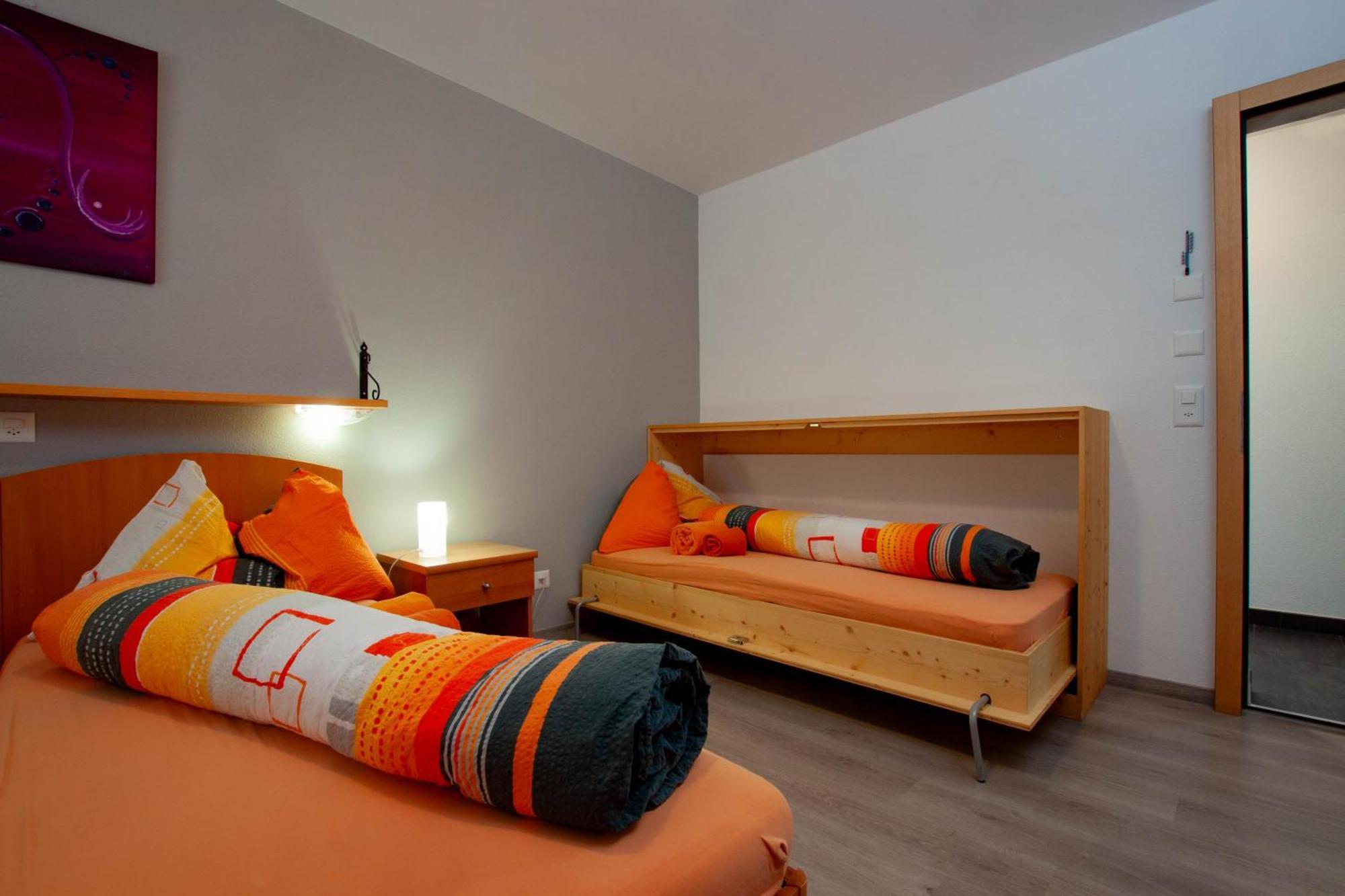 Ristorante Pensione Chalet Stazione Poschiavo Eksteriør billede