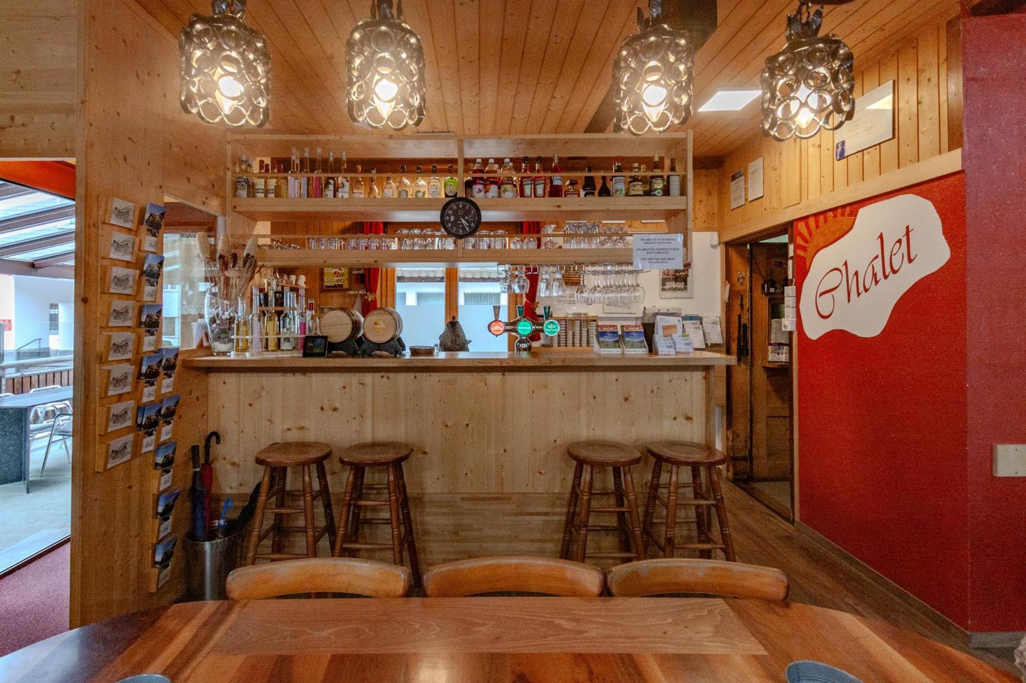 Ristorante Pensione Chalet Stazione Poschiavo Eksteriør billede